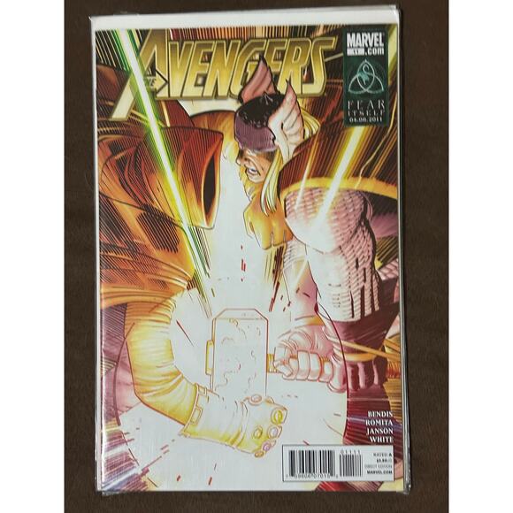 Avengers 4th Series #8 - 12 (2011 Marvel) Lot of 5 - 1 KEY - Picture 5 of 6